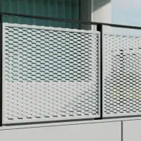 Application of expanded metal mesh panels for parapets