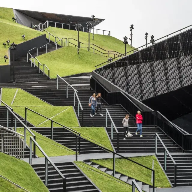 View of the façade and the connecting stairs