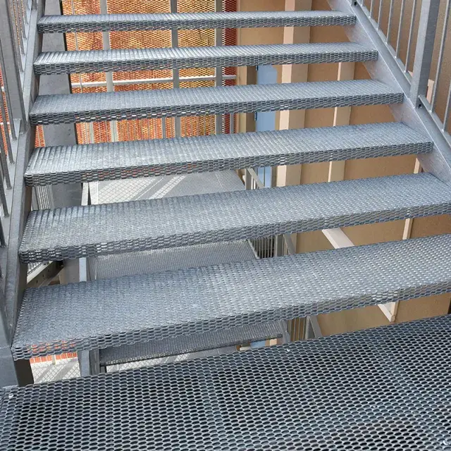 University stair steps in expanded metal mesh